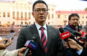 Ministro das Relações Exteriores, Sugiono revela planos de exploração da Ri-Malaysia, juntamente com o Bloco Ambalat Ministro das Relações Exteriores, Sugiono revela planos de exploração da Ri-Malaysia, juntamente com o Bloco Ambalat