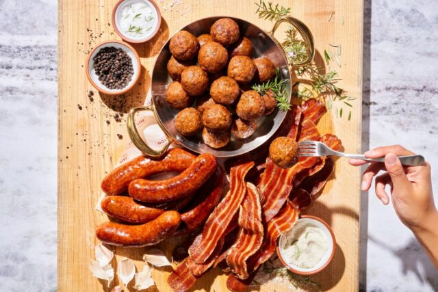 Mission Barns aposenta que a gordura de carne de porco livre de animais tornará a carne artificial deliciosa

