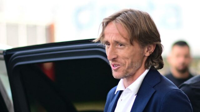 Motivo de Modric para o movimento do AC Milan: eu queria "me manter competitivo na Europa" aos 40 anos

