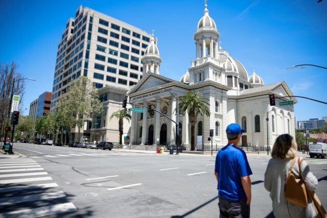 Mudanças para parte do exterior da Igreja de San Jose a partir do século XIX

