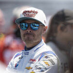 "Muito para o papel do estande": o major Kyle Larson do HMS reage ao fazer o anúncio de Kyle Larson.