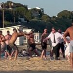 O caos começou na noite de sexta -feira na praia de Bournemouth, perto do píer