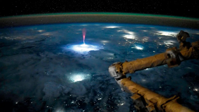 NASA Astrontuter e Spirit Spirit mexicano

