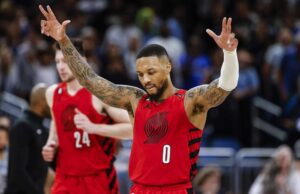 NBA: Damian Lillard retorna à trilha dos Blazers em um acordo de 3 anos Damian Lillard voltou para onde começou. Ele assinou um acordo de três anos para retornar aos Blazers de Trail Portland na NBA.
