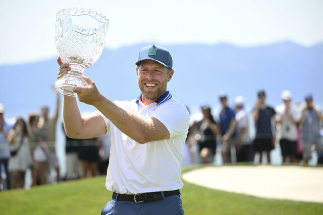 NHL Leged Bests Steph Curry, John Smoltz para vencer o século americano

