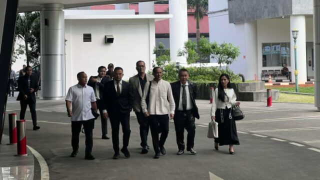 Nadiem Makarim esteve presente no promotor -geral sobre a corrupção do laptop, Hotman se juntou ao guarda

