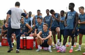 Não madueke, enraizado na turnê da pré -temporada do Arsenal Não madueke, enraizado na turnê da pré -temporada do Arsenal