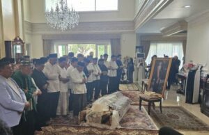 Não no Kalibata TMP, o corpo de Suryadharma Ali foi enterrado em Cikarang Ponpes Não no Kalibata TMP, o corpo de Suryadharma Ali foi enterrado em Cikarang Ponpes