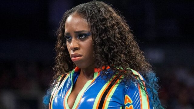 Naomi está sofrendo outra perda para seu velho amigo e companheiro de equipe na WWE Evolution

