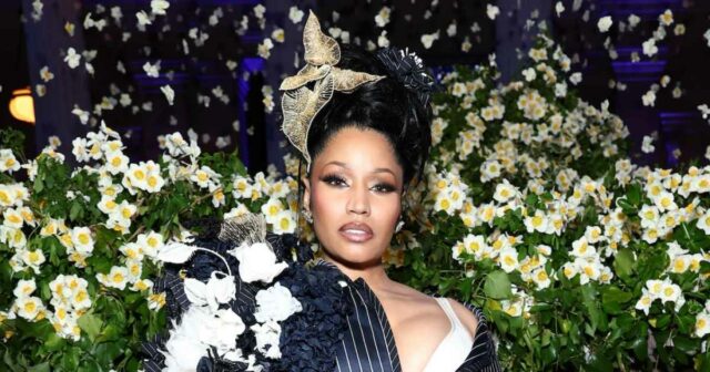 Quebrando a disputa de Nicki Minajs com Jayz dentro e fora das redes sociais