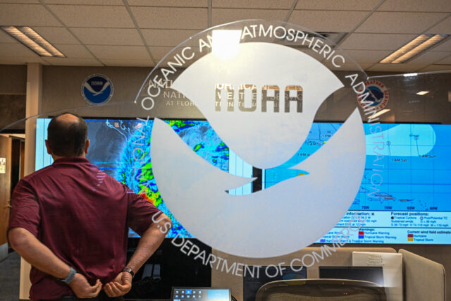 Noaa tenta o aviso da nova tempestade da nova tempestade para salvar a vida


