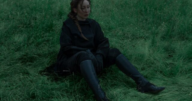 Noah Cyrus diz que a capacidade de escrever música 'clássica' está em seu sangue. Seu último álbum oferece a oportunidade de mostrar o mundo

