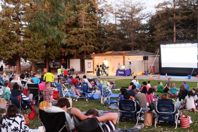 Noites de cinema em Saratoga, mas o empresário deixa o microfone em outro evento

