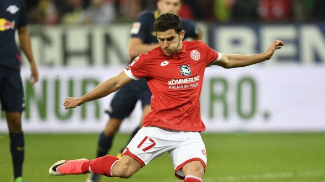 Northeast United FC assina o vencedor da Liga Europa Jairo Samiri

