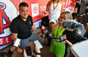 Notícias da MLB: O primeiro coloca os anjos da GM Slams para o termo comércio Notícias da MLB: O primeiro coloca os anjos da GM Slams para o termo comércio