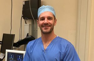 O Câncer Médico culpa a pressão na vida em Covid Frontline depois de ser pego e baixado imagens explícitas de meninas a partir de quatro O consultor urologista Paul Sturch, 41, (foto) foi identificado pela polícia depois de conversar on -line com um policial disputado sobre seu interesse em meninas a partir de quatro