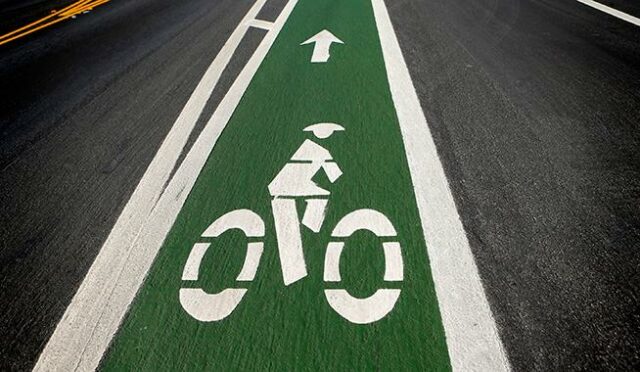 O Conselho de El Cerrito apóia o projeto Split Bike Lane, apesar das preocupações com o estacionamento

