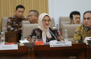 O DPR pede aos diretores da Telkom que avaliem custos não operacionais para torná -lo melhor O DPR pede aos diretores da Telkom que avaliem custos não operacionais para torná -lo melhor