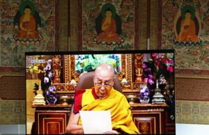 O Dalai Lama anuncia se ele terá um sucessor, pois os budistas em todo o mundo temem um fim na instituição de 600 anos Dalai Lama confirmou que terá um sucessor quando morrer e acalmar os seguidores budistas em todo o mundo que a instituição de 600 anos continuará