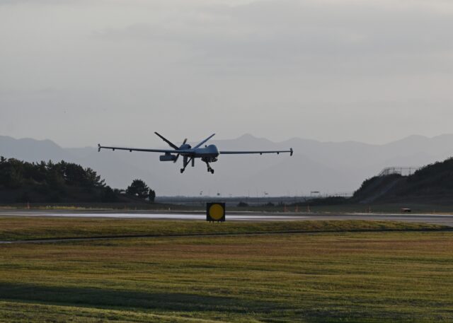 O Exército dos EUA planeja riailitar as operações de drones perto da China, Coréia do Norte

