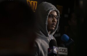 O Insider da NFL, o contrato de Terry McLaurin, terminou em Saga para os comandantes como uma multa de US $ 50.000 por dia. March Madness Logo