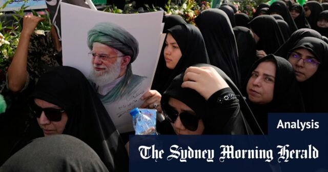 Aiatollah Ali Khonenei do Irã Alto libera o discurso televisionado em 26 de junho.