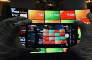 JCI abre verde com o fortalecimento das ações asiáticas e alta recorde de Wall Street O JCI foi fechado para colapso no nível de 7.484, as fileiras dos principais vencedores foram dominadas pelas ações de Gope