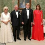 O presidente será acompanhado por sua esposa, primeira -dama Melania, em sua jornada de 17 de setembro a 19 de setembro. Trump e sua esposa são retratados durante sua primeira visita