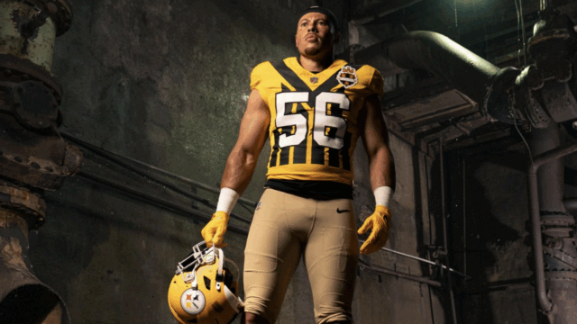 O Steelers lançou uniformes inspirados em 1933 com capacetes amarelos e calças bege

