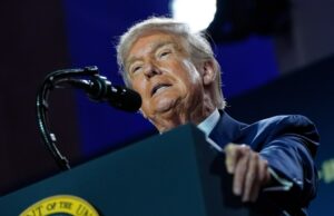 O Tribunal de Apelação considera inconstitucional os esforços de Trump para rescindir a cidadania nascida. O Tribunal de Apelação considera inconstitucional os esforços de Trump para rescindir a cidadania nascida.