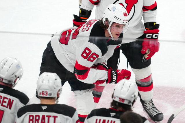 O analista da NHL, Mike Rupp, chama US $ 64.000.000, o que pode ter um grande impacto na seção do metrô.

