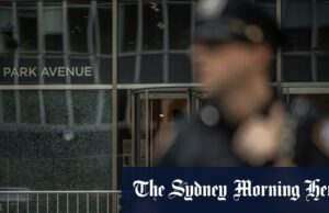 O atirador matou quatro para o prédio de Nova York estava mirando nos escritórios da NFL, diz Major O policial de Nova York, Didarul Islam, foi baleado e morto em um prédio de escritórios de artistas.