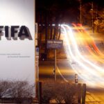O chefe da união de jogadores de futebol acusa a FIFA de fechar um "olho cego para as necessidades básicas dos jogadores"