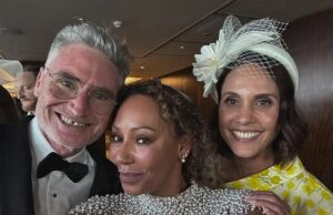 O comediante Dave Hughes revela o que realmente aconteceu no casamento caótico de Mel B e diz que temia que o noivo permanecesse no altar – quando os fãs ficam loucos por sua “esposa gostosa” Holly Dave Hughes revelou o que realmente aconteceu no casamento com as estrelas de Mel B. (Imagem de Dave à esquerda, com Mel B, Center e esposa Holly, direita)