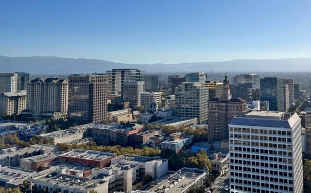 O crescimento de "Stagnation" Humpel para valores imobiliários no Condado de Santa Clara


