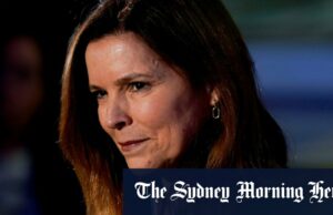 O editor britânico que ficou no chão diante da raiva Trump Donald Trump conversando com uma refeição para os senadores republicanos para a Casa Branca na sexta -feira.