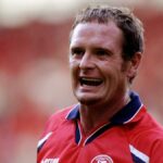 O ex -Inglaterra International Gascoigne está se recuperando após o colapso em casa