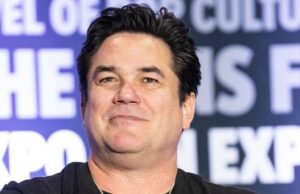 O ex -Superman Dean Cain critica a mensagem do novo filme 1413310603_superheroes Zoom de pouso