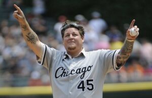 O ex -campeão da World Series, Bobby Jenks, está morto aos 44 GetTyimages-109307892 O ex-campeão da World Series Bobby Jenks está morto aos 44 anos.