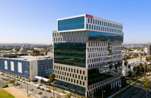 O ex -funcionário da Netflix exige rescisão injusta, alega discriminação e retaliação O ex -funcionário da Netflix exige rescisão injusta, alega discriminação e retaliação