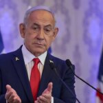O funcionário ex-israelense oferece uma estratégia ousada de 2 pontos como uma "única maneira" de lançar reféns do Hamas