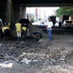 O governo da província de Yakarta afirma ter reparado 60% das estradas danificadas: o resto do ano