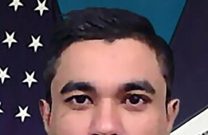 O hero e o policial da polícia de Nova York atirou e matou em tiro de terror foi o pai de dois dois anos e espera seu terceiro filho em apenas dias O oficial Didarul Islam (foto), 36, foi baleado nas costas e foi morto por um atirador que viu um rifle de ataque M4 perto de um prédio de escritórios no centro de Manhattan contendo Blackstone Asset Management e NFL na segunda -feira