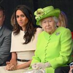 Rainha Elizabeth II e Meghan em um evento em Cheshire em junho de 2018. Durante o curto período de Meghan como um Royal em funcionamento, a duquesa e a rainha estavam em Loggerheads