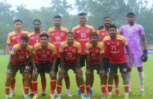 O leste de Bengala coloca seis gols do BSS Sport na liga de futebol em Calcutá O leste de Bengala coloca seis gols do BSS Sport na liga de futebol em Calcutá