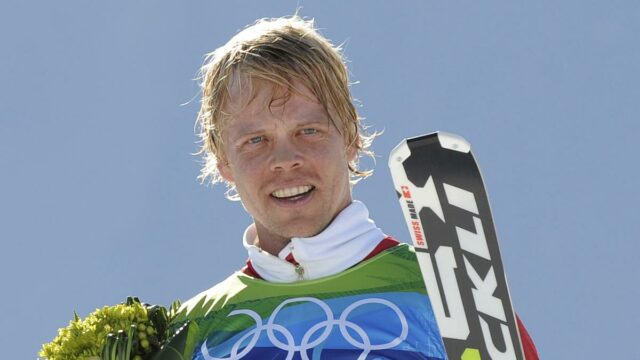 O medalhista de esqui AUDUN GROENEVI DIES DIAS DE LATREGO


