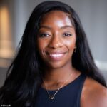 A Dra. Nicole James, médica que se mudou de Londres para Chicago em junho, explicou que fazer uma residência nos Estados Unidos é