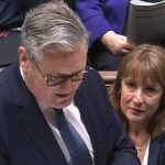 A mulher de 46 anos caiu horas depois de chorar durante as perguntas do primeiro-ministro, quando Sir Keir Starmer se recusou publicamente a garantir seu emprego.