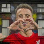 O mural de Diogo Jota foi concluído perto do Estádio Liverpool