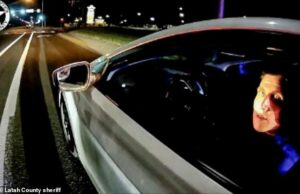 O novo bodycam Bryan Kohberger mostra que os assassinos de Idaho puxaram três meses antes da carnificina As imagens da picha do corpo revelaram o assassino de Idaho, Bryan Kohberger, que foi encerrado apenas três meses antes de matar quatro estudantes universitários